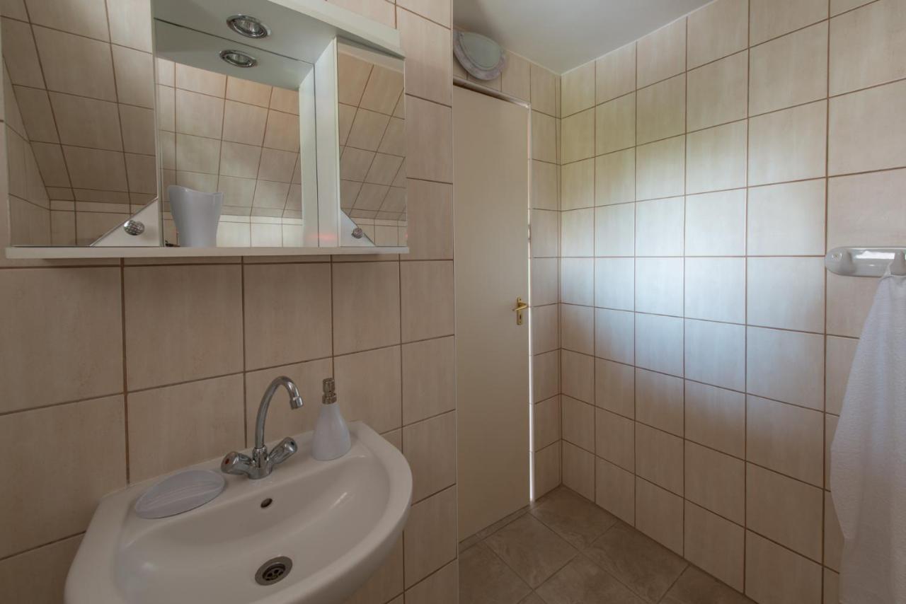 Hajdu Apartman 3. ไฮจ์ดุสโซบอสโล ภายนอก รูปภาพ